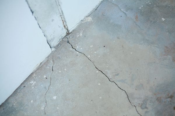 Cost of Garage Crack Repair in Red Oak