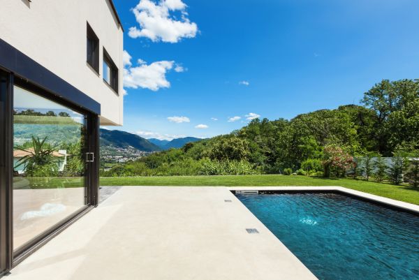 Cost of Poolside Concrete Repair in Red Oak