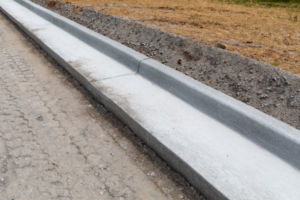 Cost of Concrete Curbing Repair in Red Oak